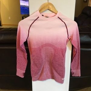 NWOT Pink Ombre Gymshark Seamless Top - Small